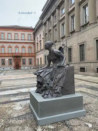Photo de Cristina Trivulzio Belgiojoso Statue