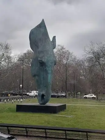 Photo de Horse Head Statue