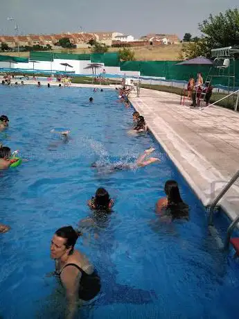 Photo de Piscina Municipal El Viso De San Juan
