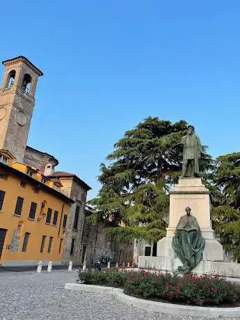 Photo de Piazza Moretto