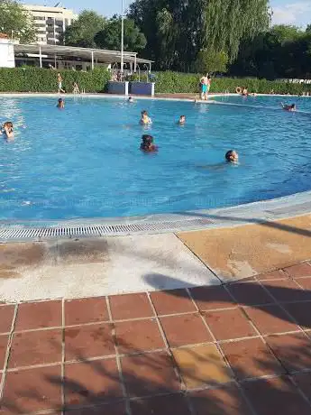 Photo de Piscina IMD - Paseo de la Cuba