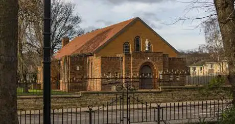 Photo de Our Lady Of Unfailing Help & St Paul Of The Cross R C Church
