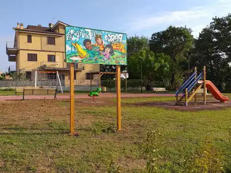 Photo de Parco della Fratellanza