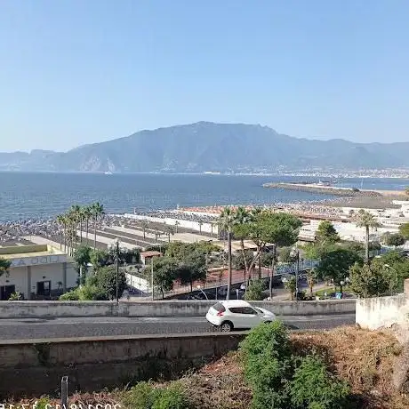 Photo de Panorama dalla litoranea