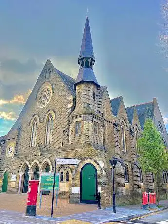 Photo de Gunnersbury Baptist Church