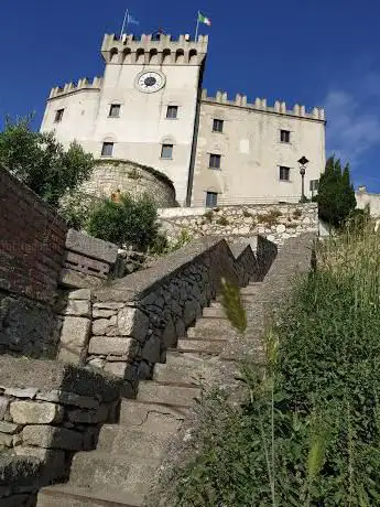 Photo de Rosignano Maritime Castle