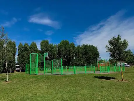Photo de New Duston Basketball Court