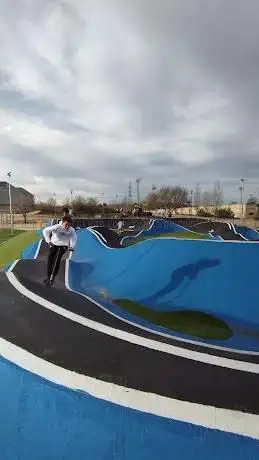 Photo de Skate park y Pump track Valle de las Cañas