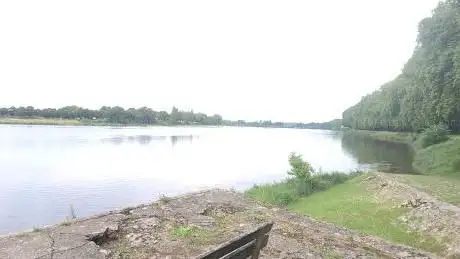 Photo de Banc avec vue sur la Loire dont le pont