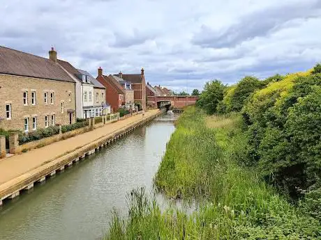 Wichelstowe Canalside