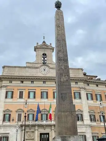 Photo de Obélisque de Montecitorio
