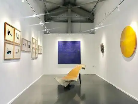 CIRCLE Contemporary Gallery