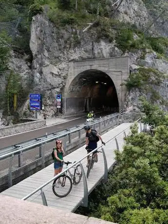 Ciclabile Sospesa nel Vuoto