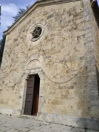 Photo de Church of Saint Bartholomew