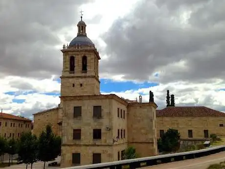 Photo de Plaza de Herrasti