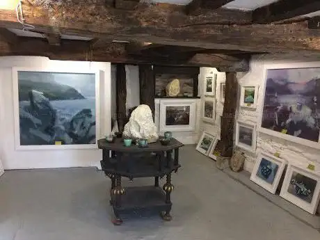 9 South Street Gallery