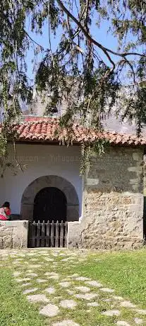Photo de Capilla de Santa MarÃa de Bermiego