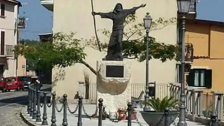 Photo de Monumento a San Francesco di Paola San Fili Cs Italy