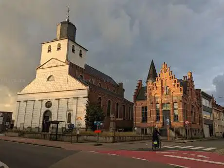 Photo de Sint-Amanduskerk Leupegem