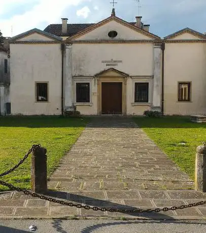 Photo de Chiesa del Santissimo Crocefisso (San Francesco)