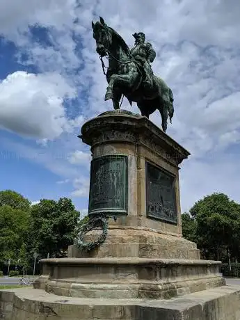Photo de Monumento a Re Vittorio Emanuele II