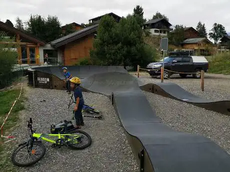 Pumptrack et piste BMX