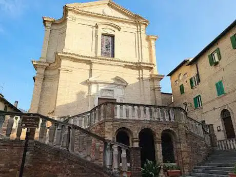 Photo de Church Of Saint Francis