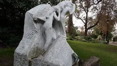 Statue L' Accident De Carrière (1905). Marbre. Henri Bouchard