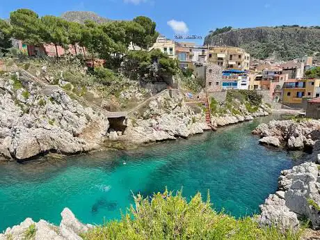 Photo de Caletta Sant'Elia