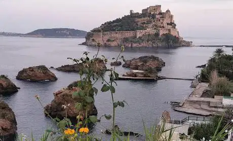 Photo de Ischia - Punto Panoramico - Piazzale Cartaromana