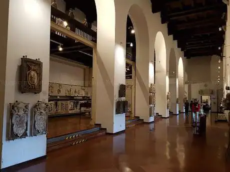 Photo de Mausoleo famiglia reale Borbone delle Due Sicilie