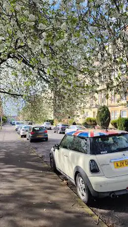 Photo de Whitehill Street Green