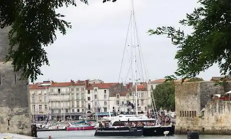 Photo de Compagnie Interîles - Croisières en catamaran à voile La Rochelle