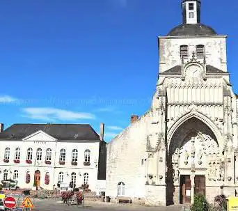 Photo de Église Catholique Abbatiale Saint-Saulve à Montreuil