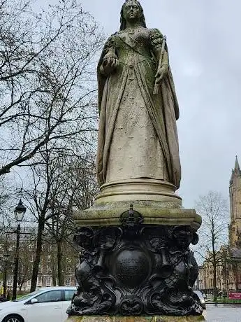 Photo de Statue of Queen Victoria