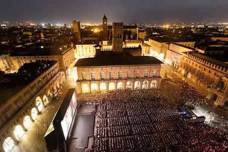 Photo de Arena Piazza Maggiore