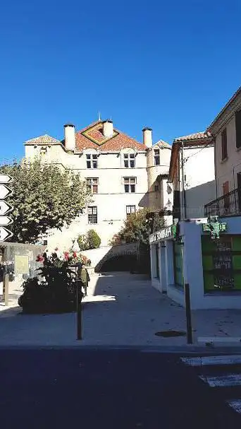 Monument aux morts de Château-Arnoux