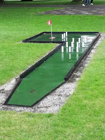 Mini golf