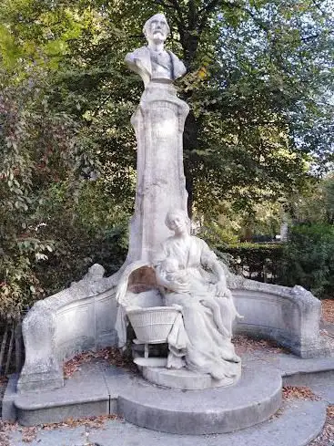 Square Foch