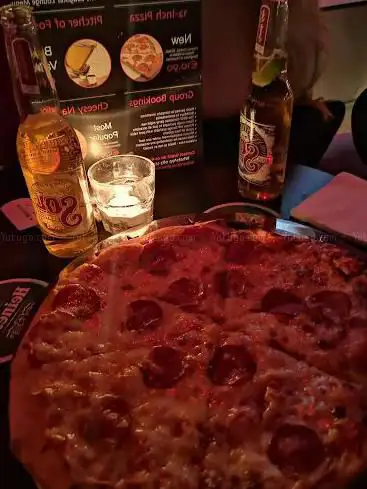 Photo de Laughter Lounge