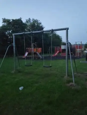 Photo de Playpark Headley Lane