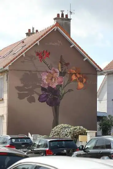 Fresque 'VIE' de JAMES BULLOUGH, ONUR & LI-HILL