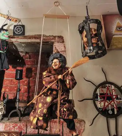 MUSEUM OF WITCHCRAFT