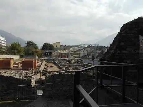 Resti torre romana