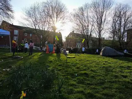 Photo de Trafalgar Road Pocket Park