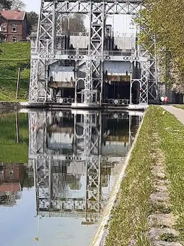 Photo de Canal du Centre historique