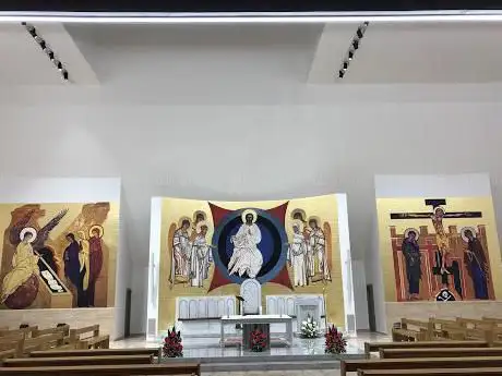 Photo de Parrocchia S.Giuliano Martire in S. Giovanni Paolo II
