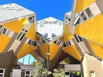 Photo de Cube Houses