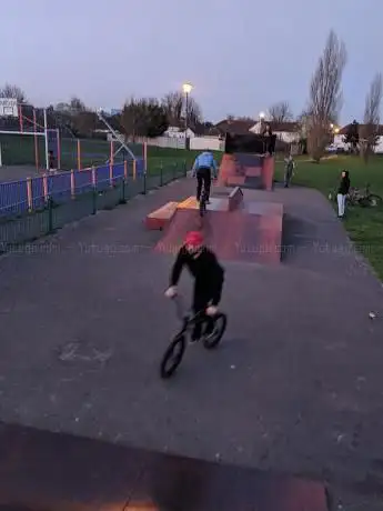 Photo de Howbury Lane Metal Skatepark