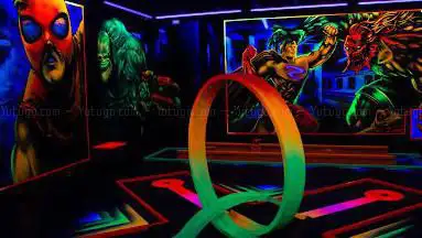 Schwarzlichthelden Minigolf